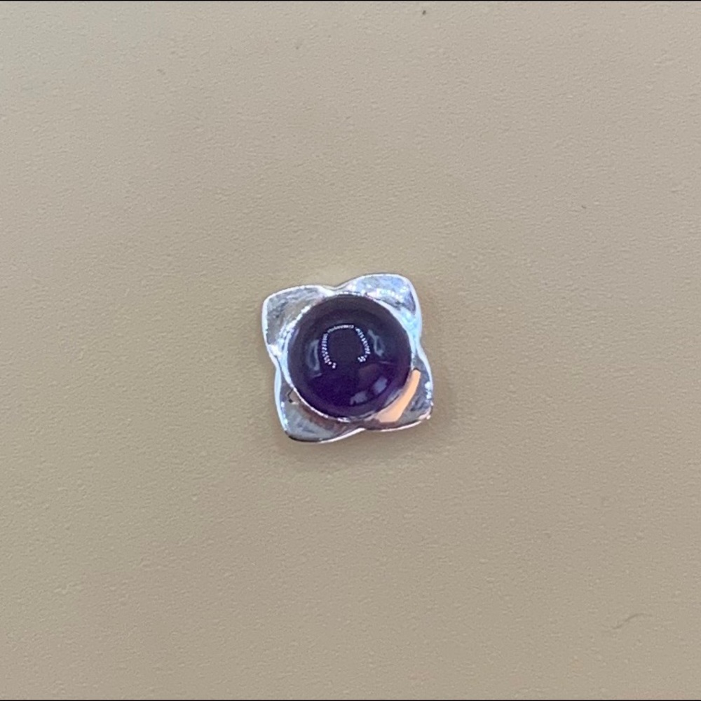 AMETHYST set it silver (to add to pendent as additional stone)* stone only